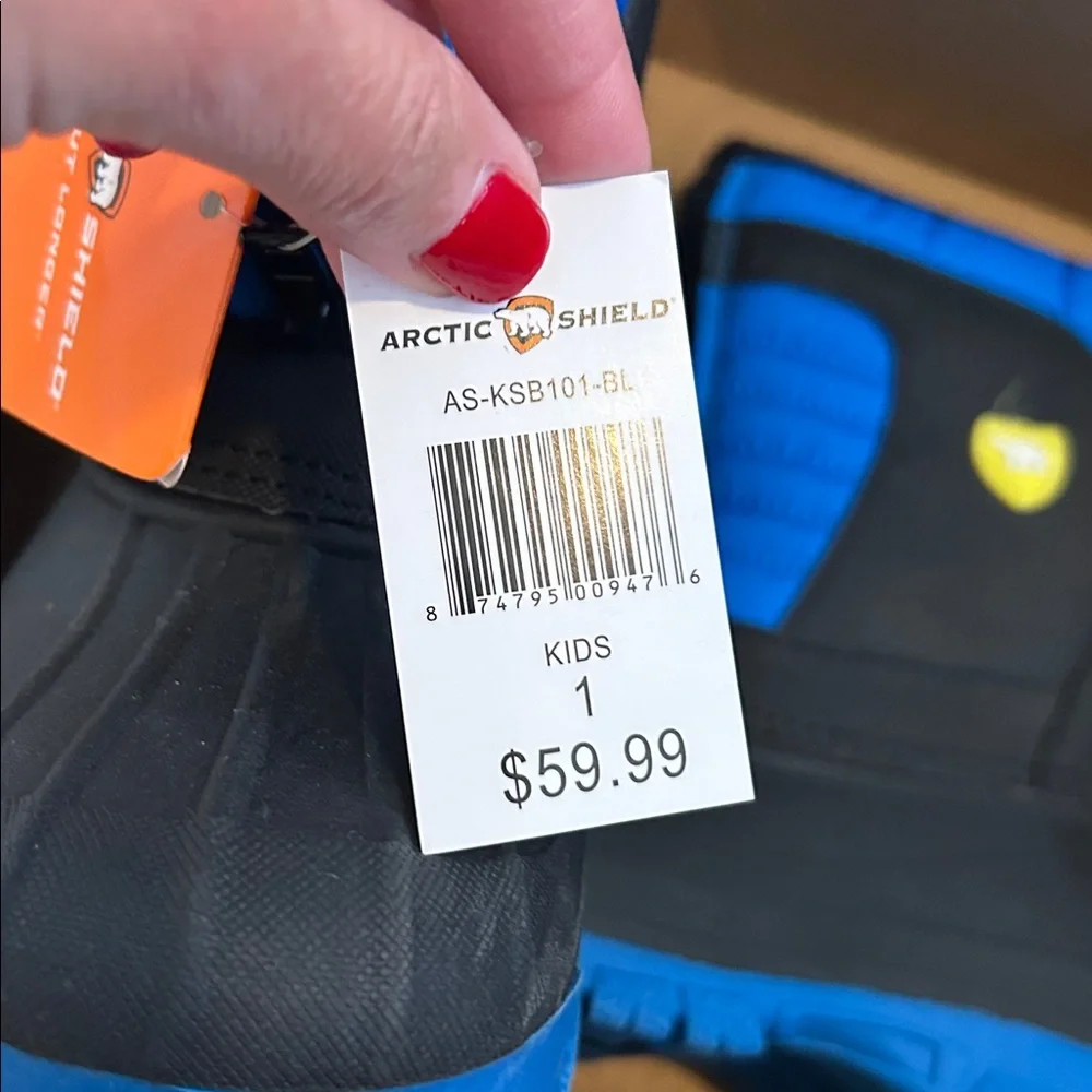 NWT Artic Shield Snow Boots, 1